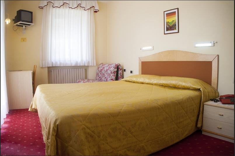 Hotel Venezia Rocca Pietore Habitación foto